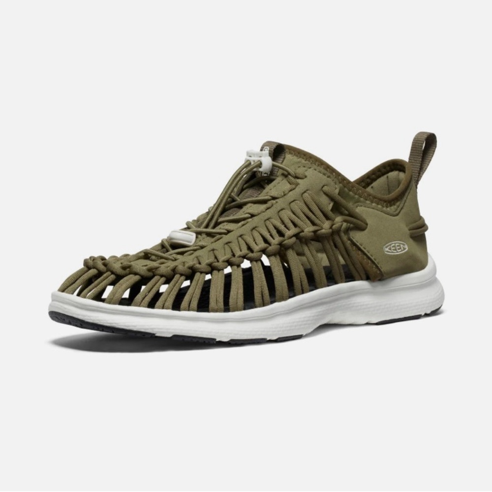 NWT Keen UNEEK 03 Sneaker Sandel, Martini Olive/Dark Olive - Picture 2 of 6
